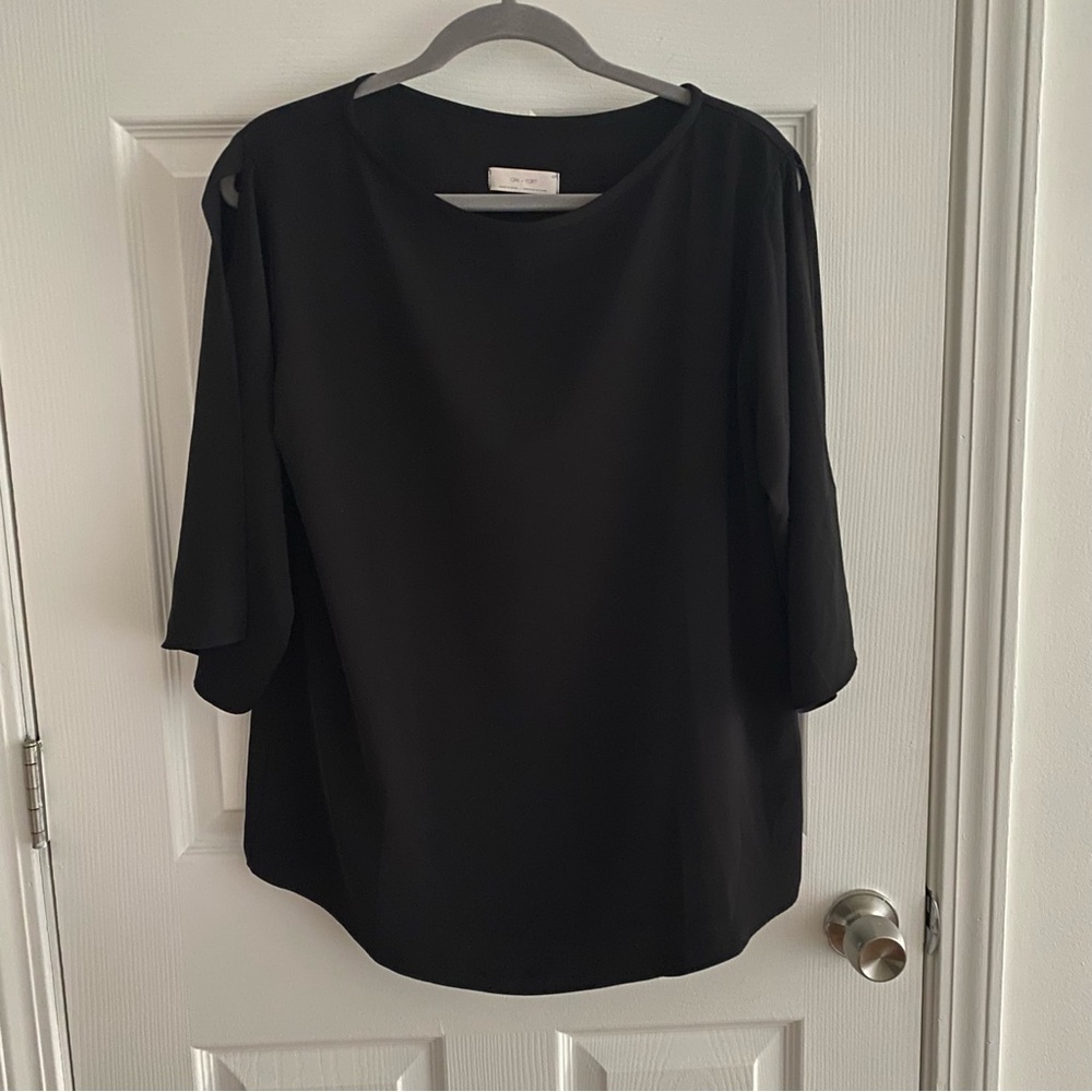 Oak + Fort long split sleeve top